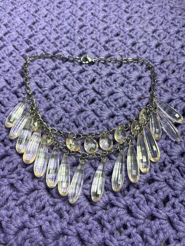 Clear faceted plastic - clear,